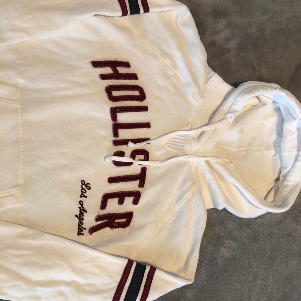 Women’s Hollister hoodie